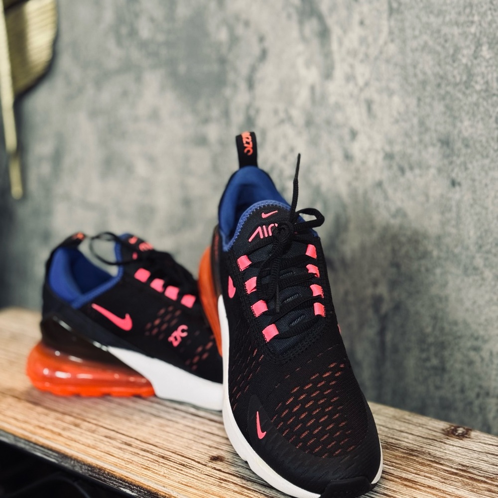 Nike Air Max 270 Black/Pink Blast Women’s 8.5 – New Without Tags